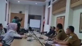 Anggota Dprd Ngamuk Saat Rapat Di Indonesia Hari Ini Live